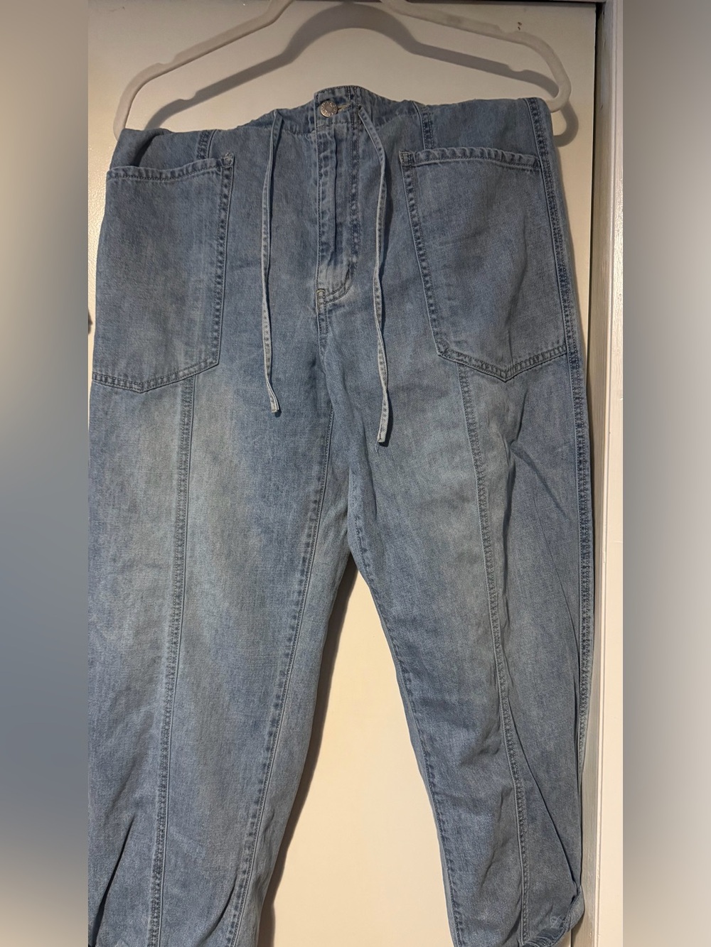 Light Blue Women’s  Denim Jeans with Drawstring Waist- Capri Length